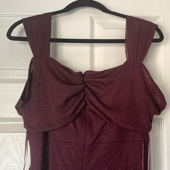 Wine Colored Gown (Sparkly) - Picture 6 of 8